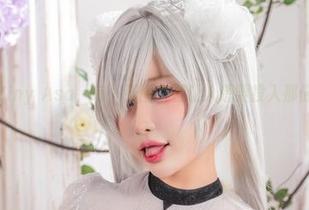 写真里的Tiny Asa，每一张图片都让人想要投入那份温柔之中。